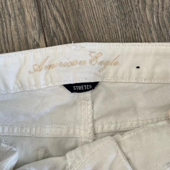 American Eagle White Jeans - Picture 2 of 4